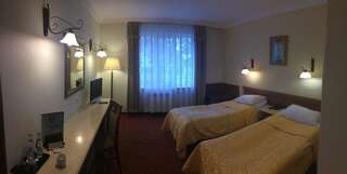 Отель Hotel Colosseum Олецко Стандартный двухместный номер с 1 кроватью или 2 отдельными кроватями-1